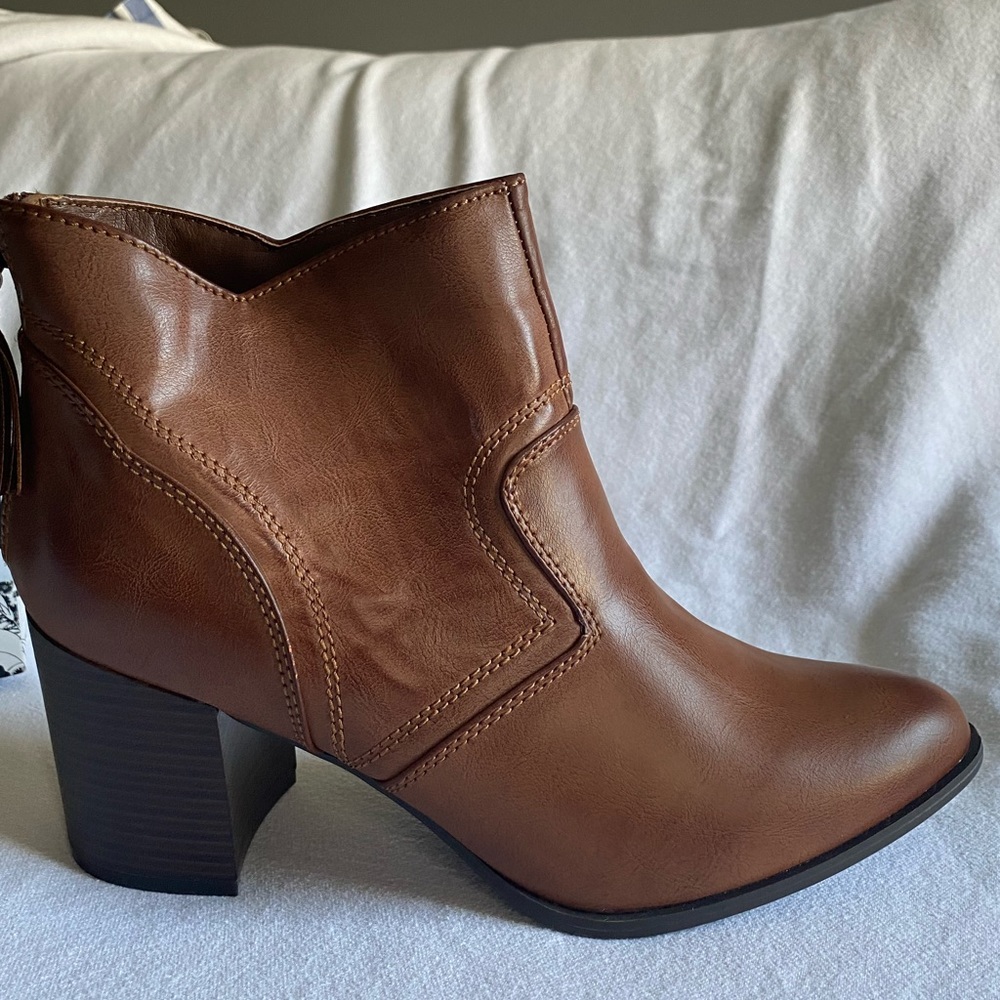 Ankle Booties NEW IN BOX Size 11